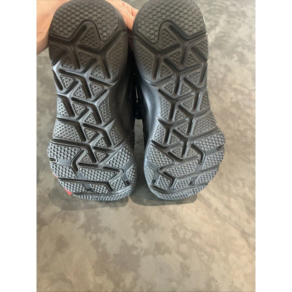 Nike ladies athletic sneakers black Sz 9